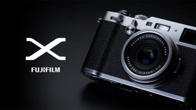 FUJIFILMでは「Xシリーズ」として、ミラーレスデジタルカメラを展開。レトロデザインが特徴的です。