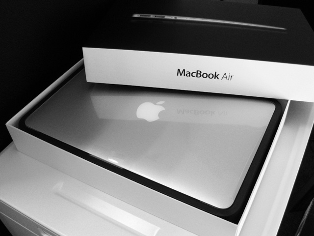 遅ればせながら MacBook Airを購入しました！の画像。