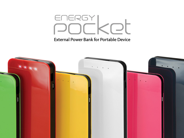1年間使い続けている モバイルバッテリー「Energy Pocket」の画像。