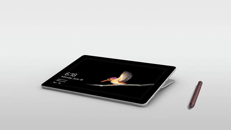 持ち運びを最優先したら Surface Go が最有力候補だったのメインビジュアル