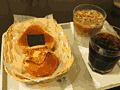 西荻窪で食べた おにぎりパン。革新的なアイテムだと信じていましたが、やっぱり微妙でした。
